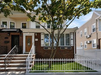 1829 West 10th Street