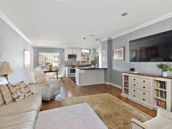 32 Reeve Place TWNHSE, Brooklyn NY 11218