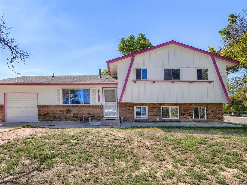 419 S Lima Circle, Aurora CO 80012