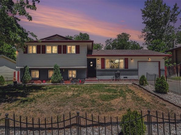 11239 E Center Avenue, Aurora CO 80012