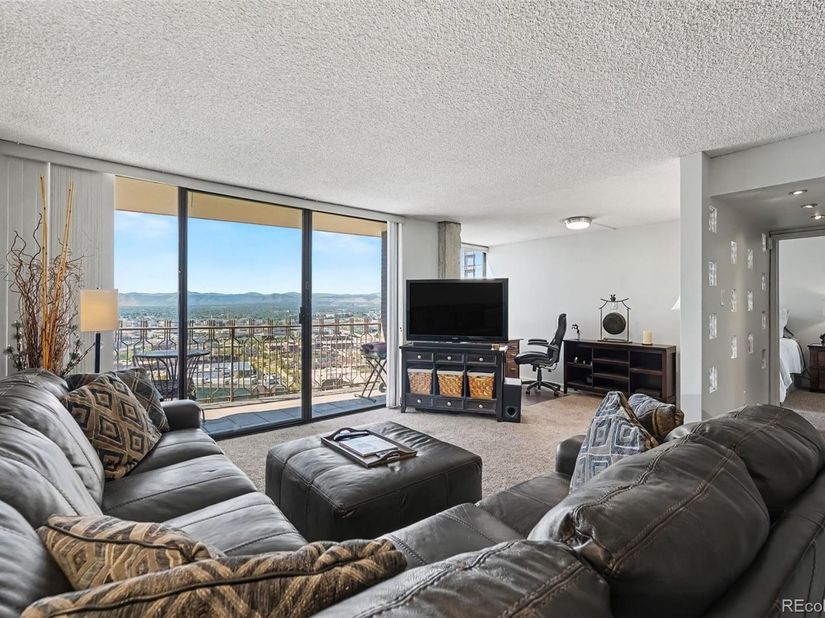 1020 15th Street 33A, Denver CO 80202