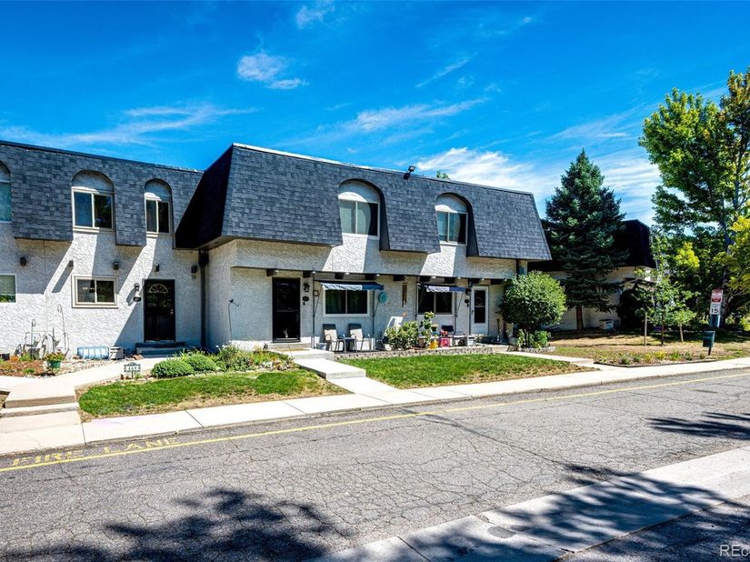 469 E Highline Circle, Littleton CO 80122