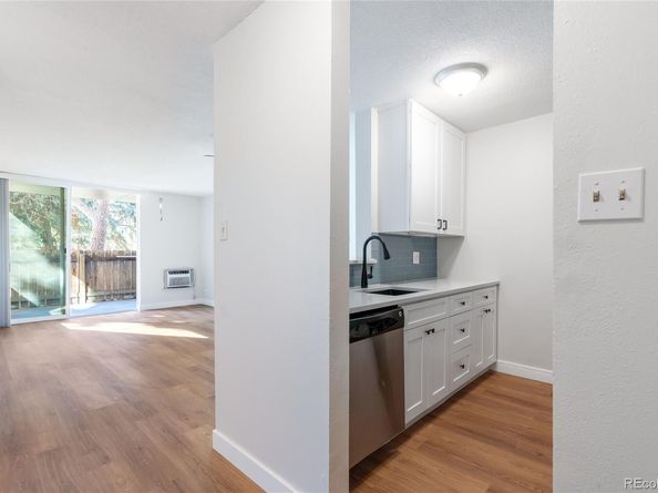 2231 S Vaughn Way 118B, Aurora CO 80014