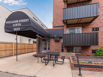 1833 N Williams Street