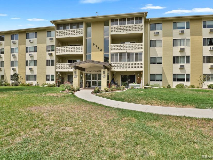 9340 E Center Avenue 6C, Denver CO 80247