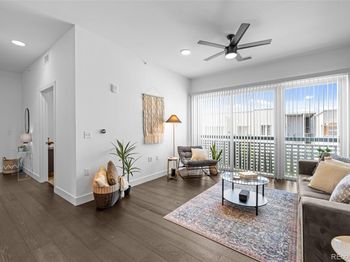 2525 Arapahoe Street