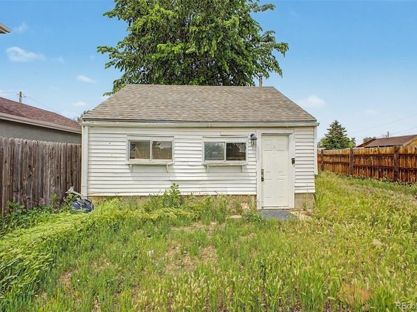 1945 S Clay Street, Denver CO 80219