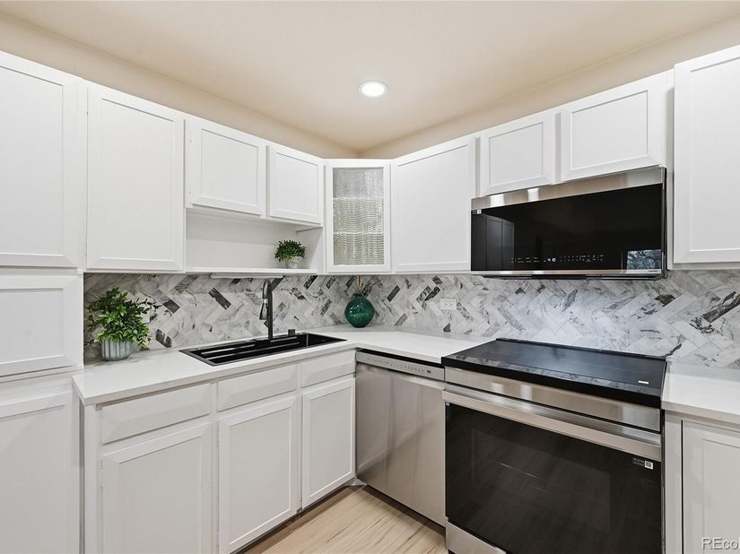 705 S Alton Way 4C, Denver CO 80247
