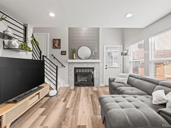 932 S Dearborn Way 11, Aurora CO 80012