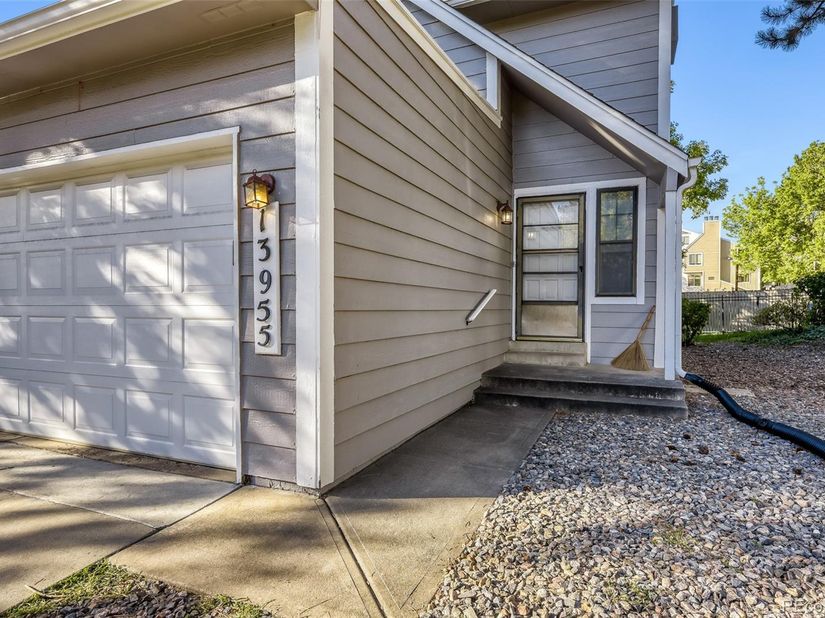 13955 E Oxford Place, Aurora CO 80014