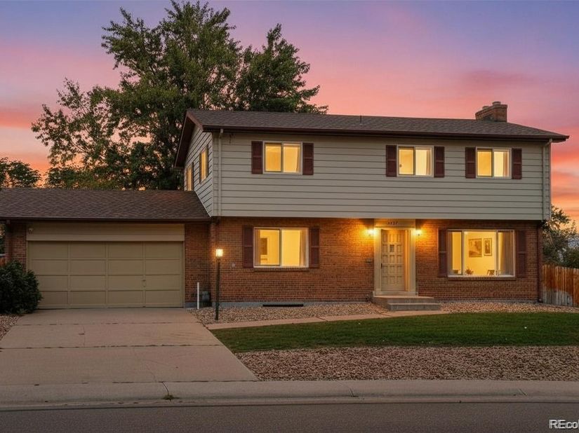 2155 E Noble Place, Centennial CO 80121