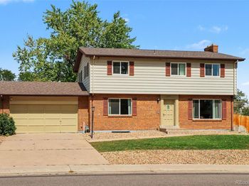2155 E Noble Place