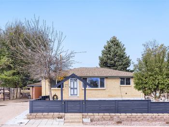 8911 Hastings Way