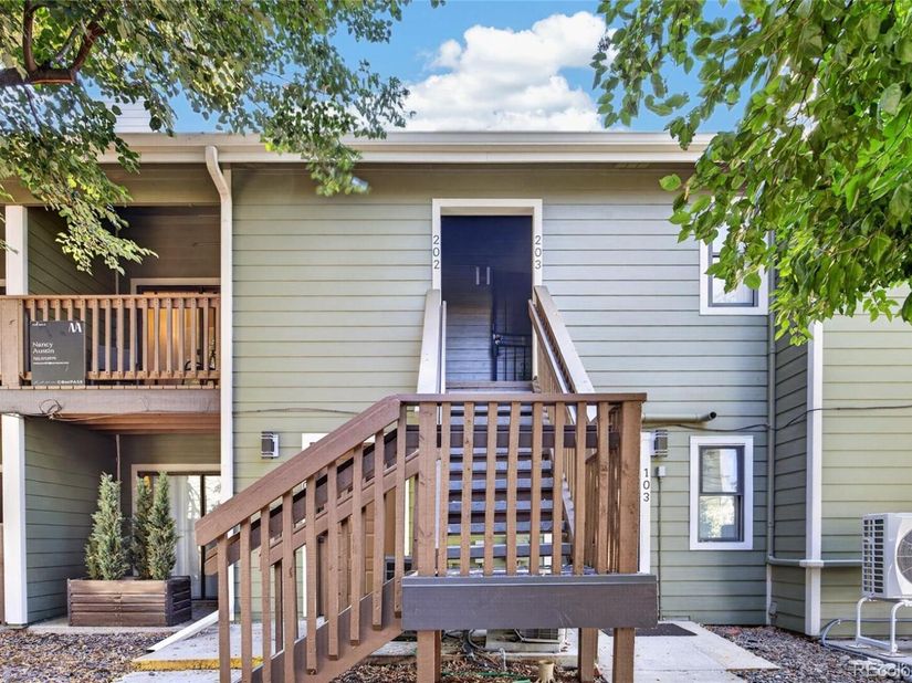 540 S Forest Street 4202, Denver CO 80246