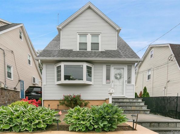 38 Emmett Terrace, New Rochelle NY 10805