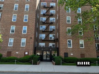 2461 E 29th Street