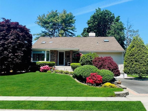 53 Hightop Lane, Jericho NY 11753