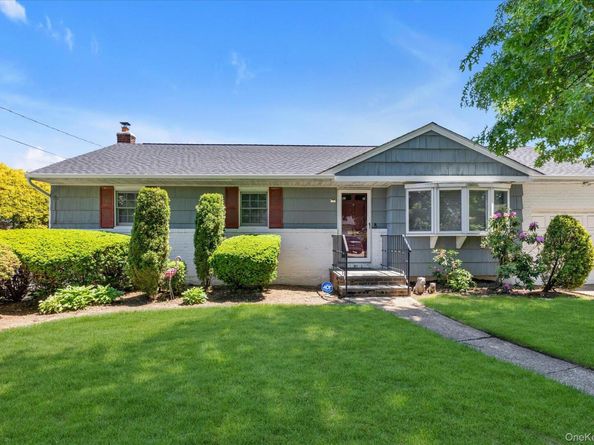 668 Mead Terrace, South Hempstead NY 11550