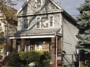 1049 E 94th Street
