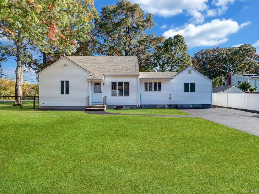 203 Carroll Avenue, Ronkonkoma NY 11779