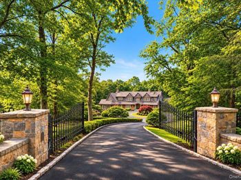 8 Ironwood Lane
