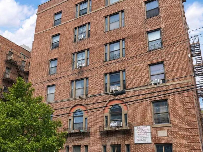 33-38 Parsons Boulevard 4J, Flushing NY 11354