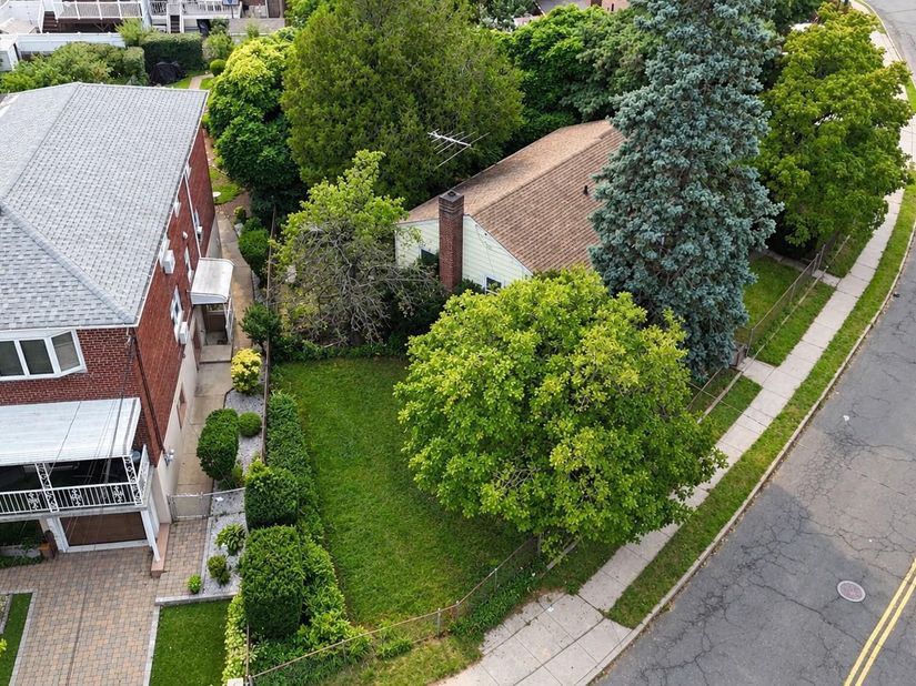3140 Country Club Road, Bronx NY 10465