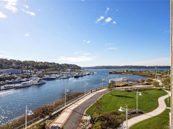 100 Garvies Point Road