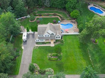2835 N Wading River Road