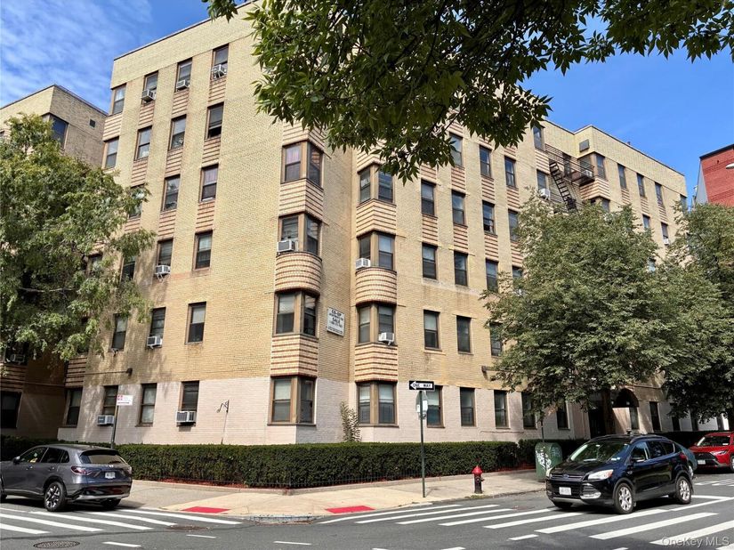 340 East Mosholu Parkway S 2C, Bronx NY 10458