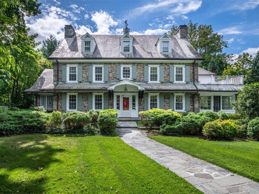209 Beechmont Drive, New Rochelle NY 10804
