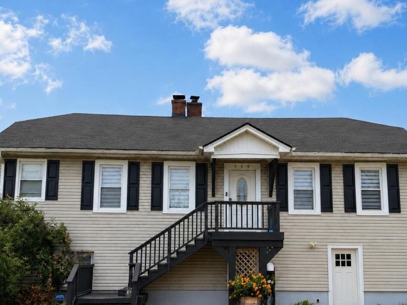589 S Ocean Avenue, Freeport NY 11520