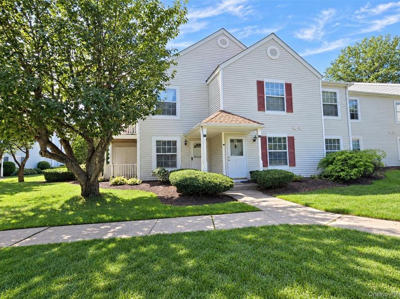 273 Fairview Circle, Middle Island NY 11953