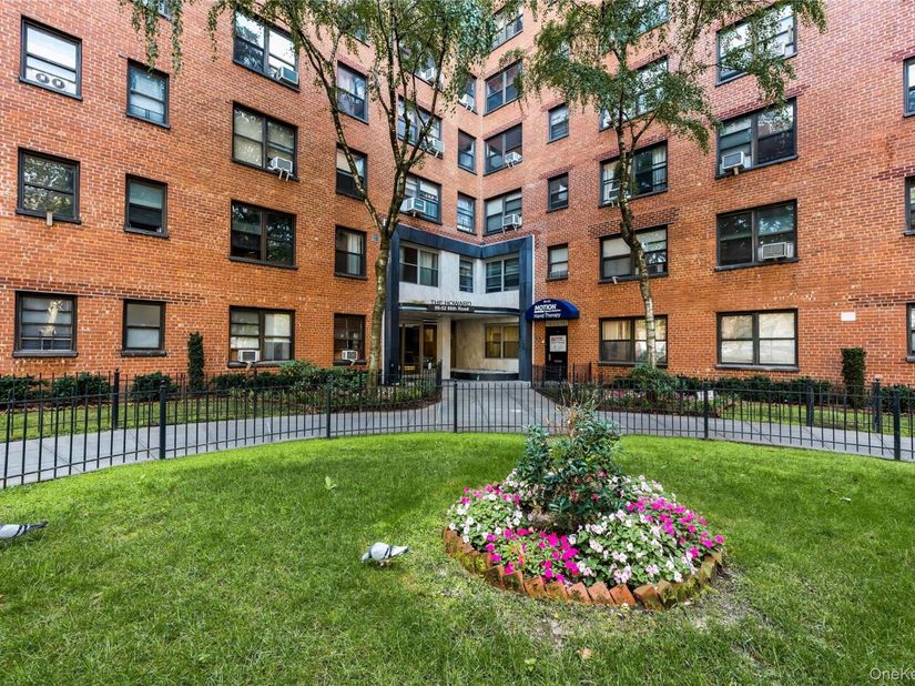 99-52 66th Rd 9A, Rego Park NY 11374