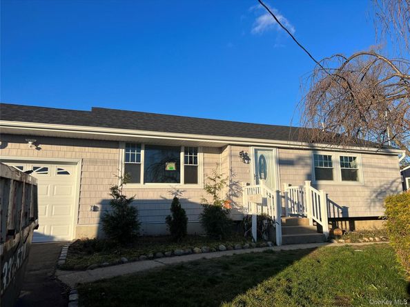 31 Stockton Street, Brentwood NY 11717