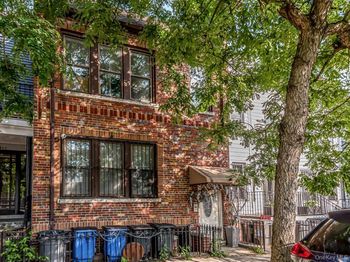 2458 Lorillard Place