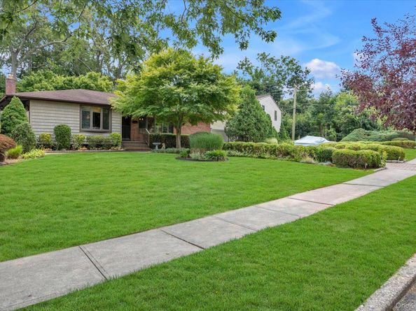 27 Fisher Road, Commack NY 11725