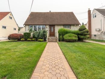 81 Montgomery Avenue