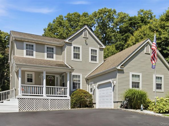104 Lincoln Boulevard, Hauppauge NY 11788