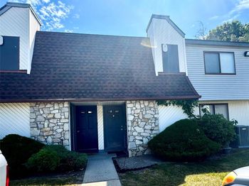 218 Pointe Circle
