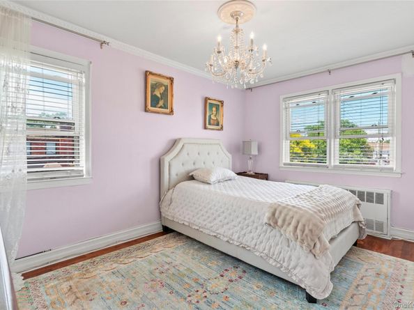 5902 70th Street, Maspeth NY 11378