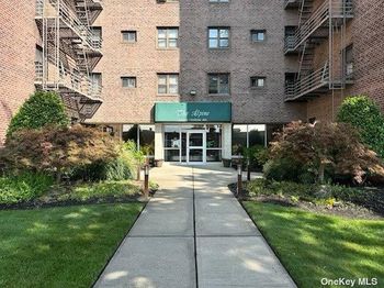 204-15 Foothill Avenue