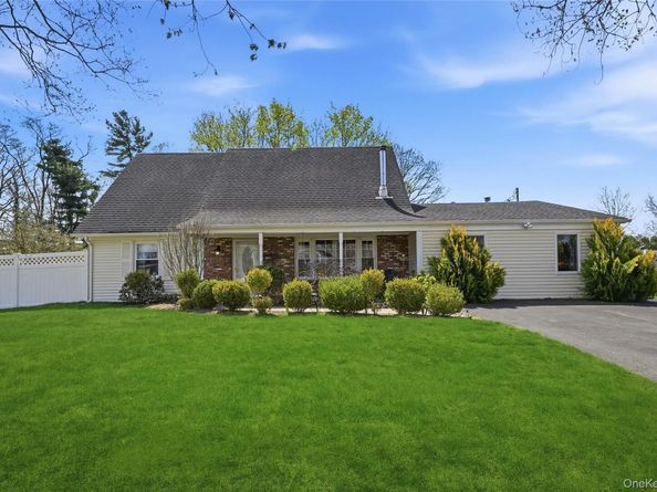 18 Marwood Place, Stony Brook NY 11790