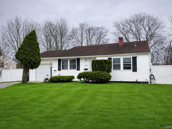 3108 Devon Avenue, Medford NY 11763