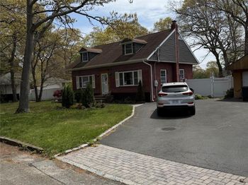 78 Cedar Oaks Avenue