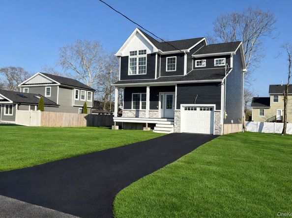 7 Edgewater Drive, Mastic Beach NY 11951
