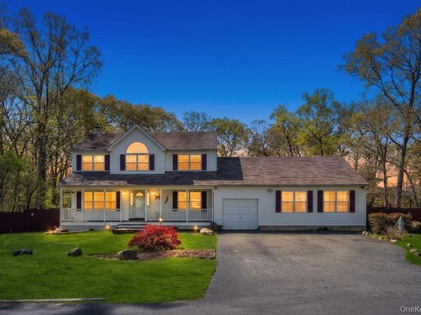32 Prince Road, Rocky Point NY 11778