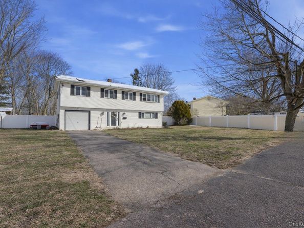 63 Ferris Avenue, Brentwood NY 11717