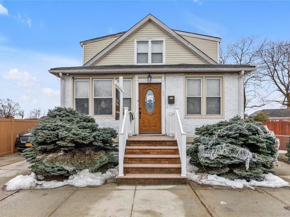 47 Murray Hill Street, Elmont NY 11003