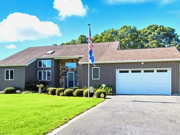 61 Eileen Circle, Jamesport NY 11947